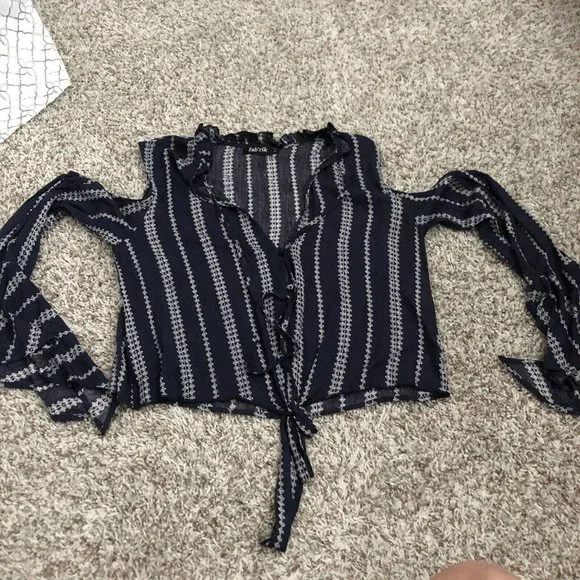 Fab’ Rik long sleeve cold shoulder tie waist blouse top Bell Sleeve Size Large - Picture 10 of 10